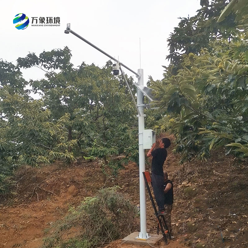 泥水位監(jiān)測站可同時(shí)測量渠道內(nèi)水位、降雨量